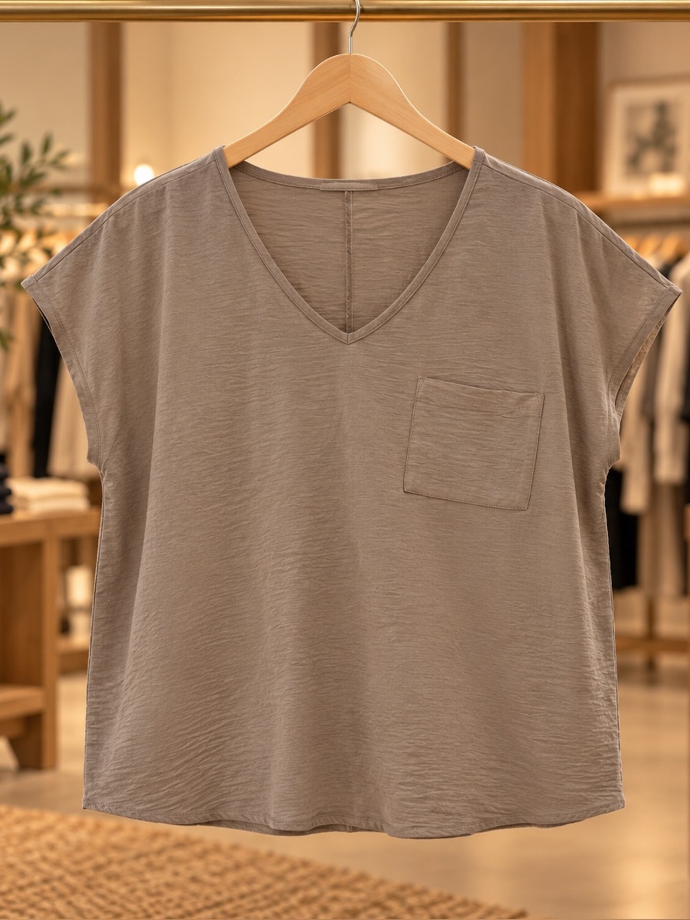 Impressions Short Sleeve Top in Brown Large Like New